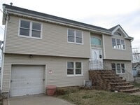 Building Photo - 94 Roger Ave