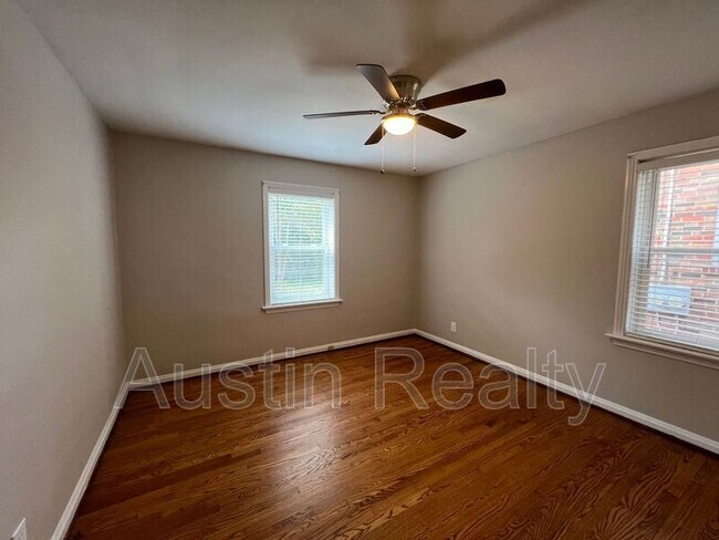 Building Photo - 1035 Claytonia Terrace
