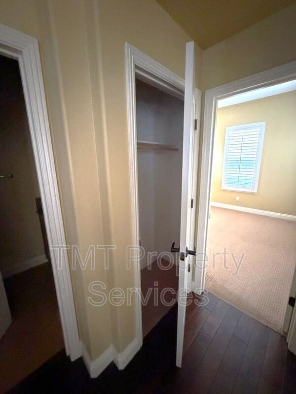 Building Photo - 6912 Riqueza Ct