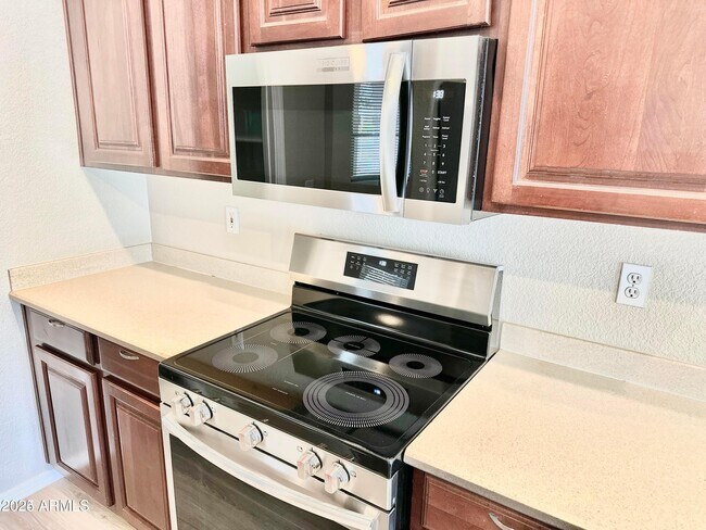 Building Photo - 12720 N 149th Ln