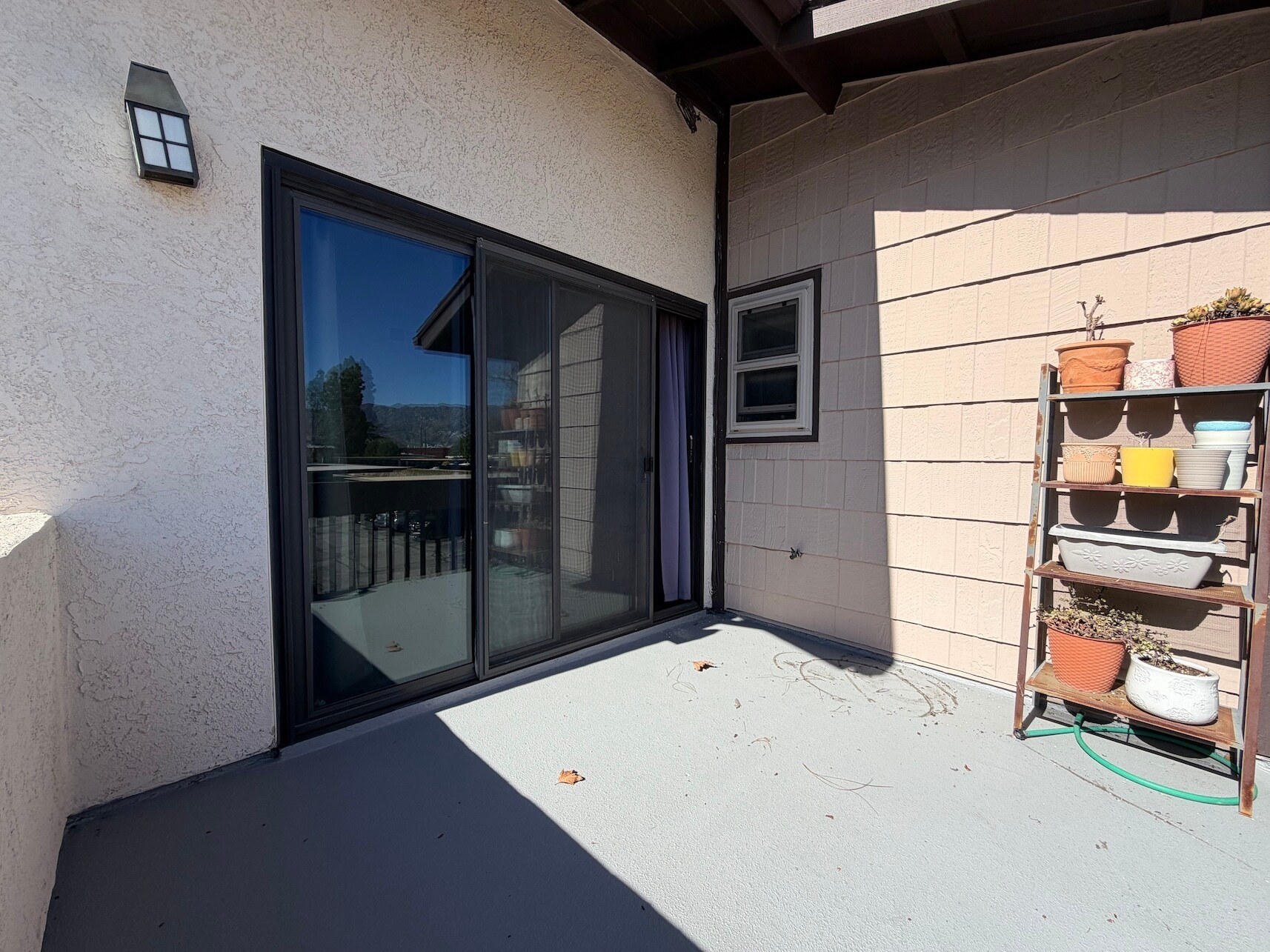 Building Photo - 6716 Clybourn Ave