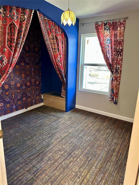 Building Photo - 2507 East Side Dr