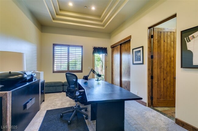 Building Photo - 549 Regents Gate Dr