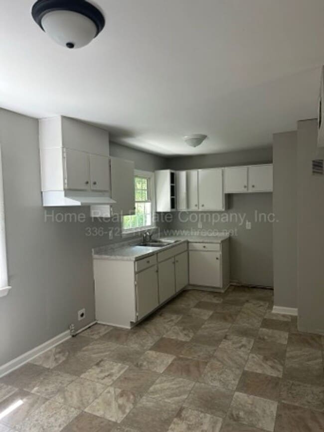 Building Photo - 4206 S Jasmin Ct