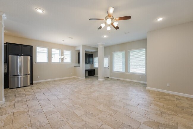 Building Photo - 415 Rocky Briar Ct
