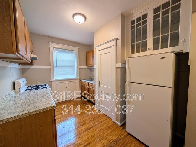 Building Photo - 4931 Magnolia Ave