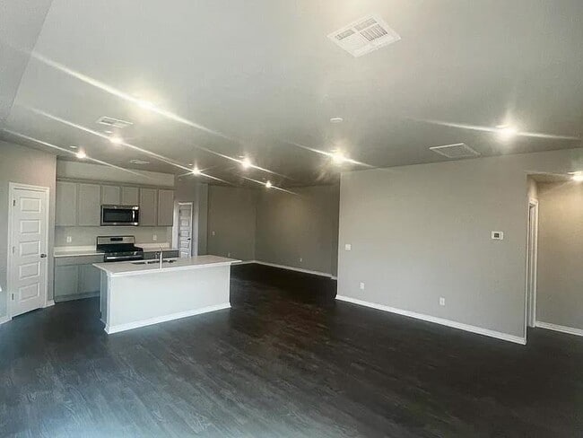 Building Photo - 2765 Alice Wy