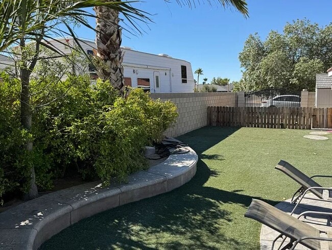 Building Photo - 9653 Denhart Ave