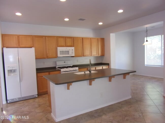 Building Photo - 7239 Barefoot Ln