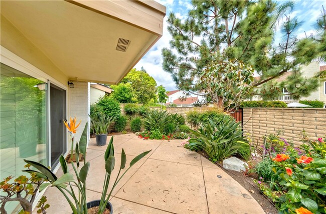 Building Photo - 23 Chicory Way