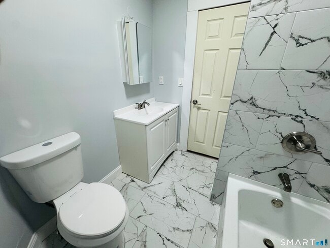 Building Photo - 29 White St