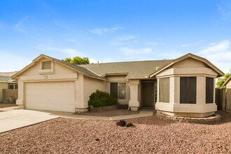 Building Photo - 8556 W Ocotillo Rd