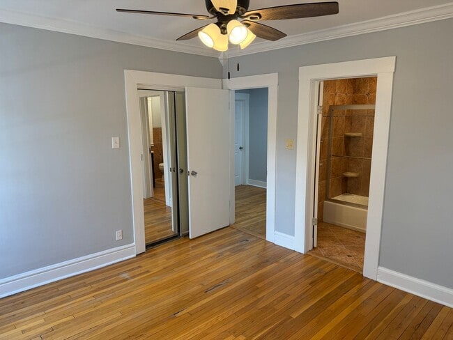 Building Photo - GHENT - 4 Bedroom Home with a Detached Garage