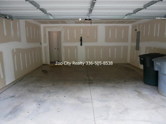 Building Photo - 2411 Whirlwind Ln