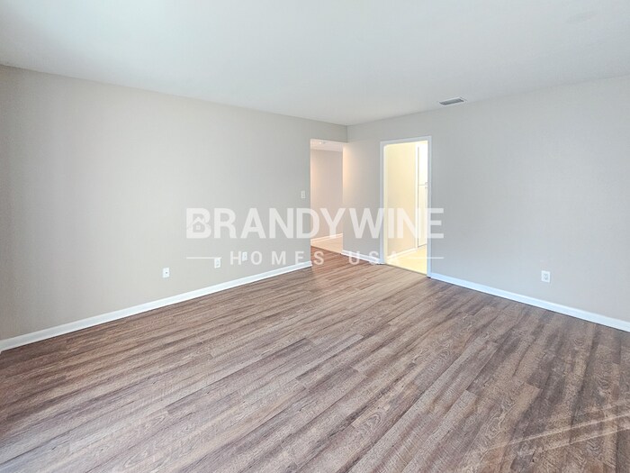 Building Photo - 318 Terrace Dr