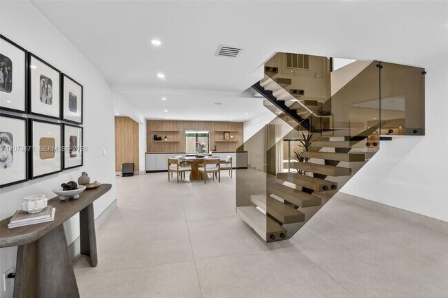 Building Photo - 12111 NW 5th Ct