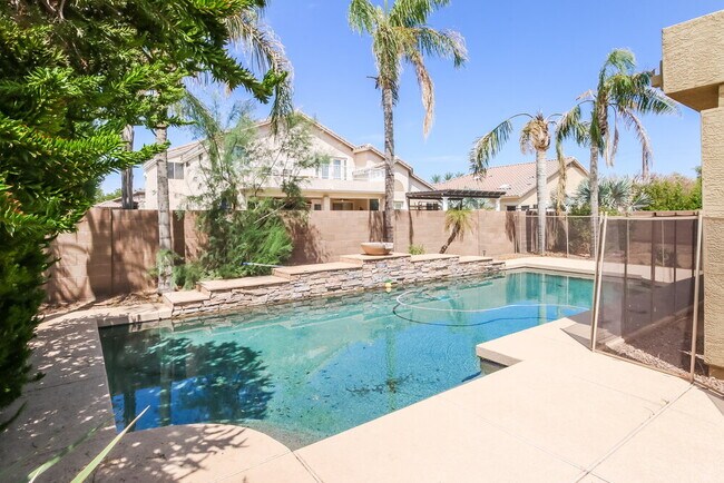 Building Photo - 1668 S Quartz St