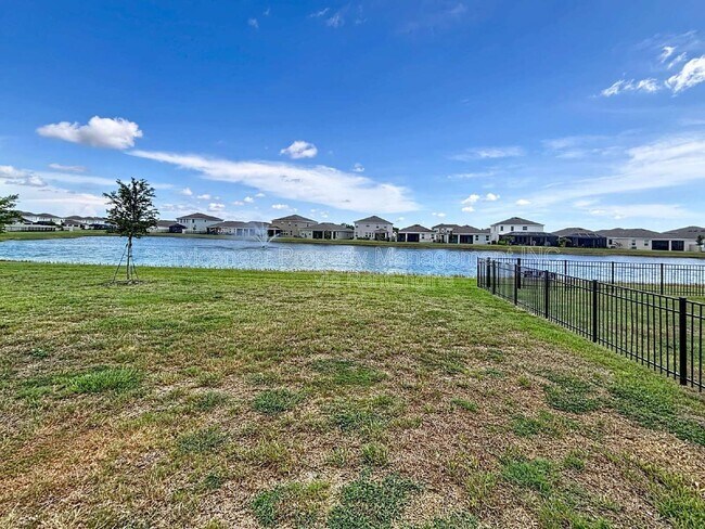 Building Photo - 18002 Canopy Pl