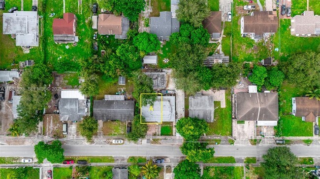 Building Photo - 1850 NW 92nd St