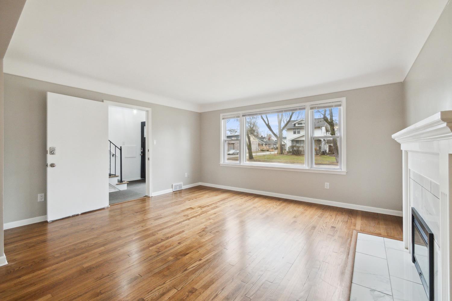 Building Photo - 206 Catalpa Dr