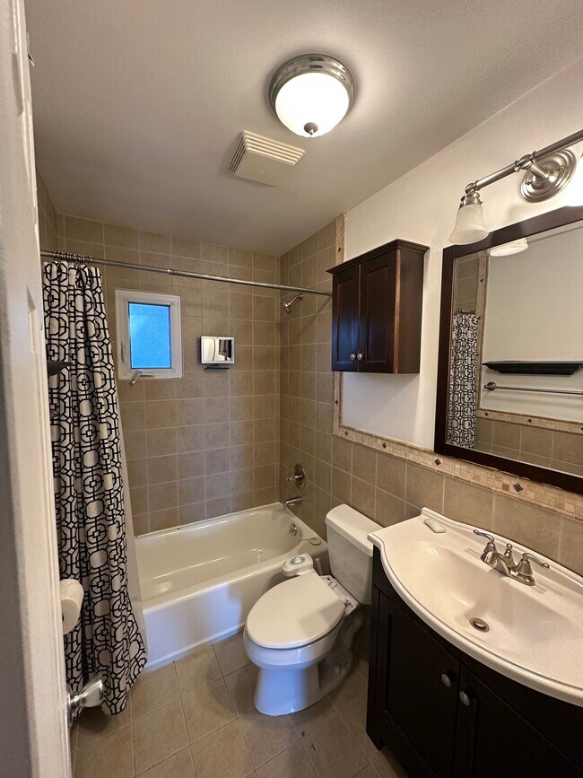 Building Photo - 8 Occident Ave