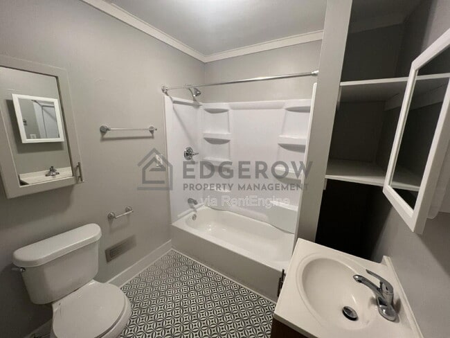 Building Photo - 300 Gunnison Ave SW