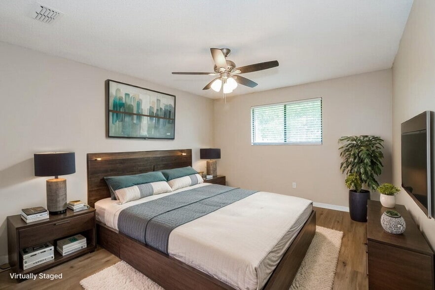 Building Photo - 2215 Botany St