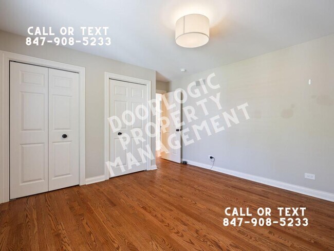 Building Photo - 735 W 8th St