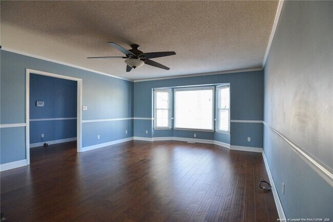 Building Photo - 6913 Pine Creek Ct