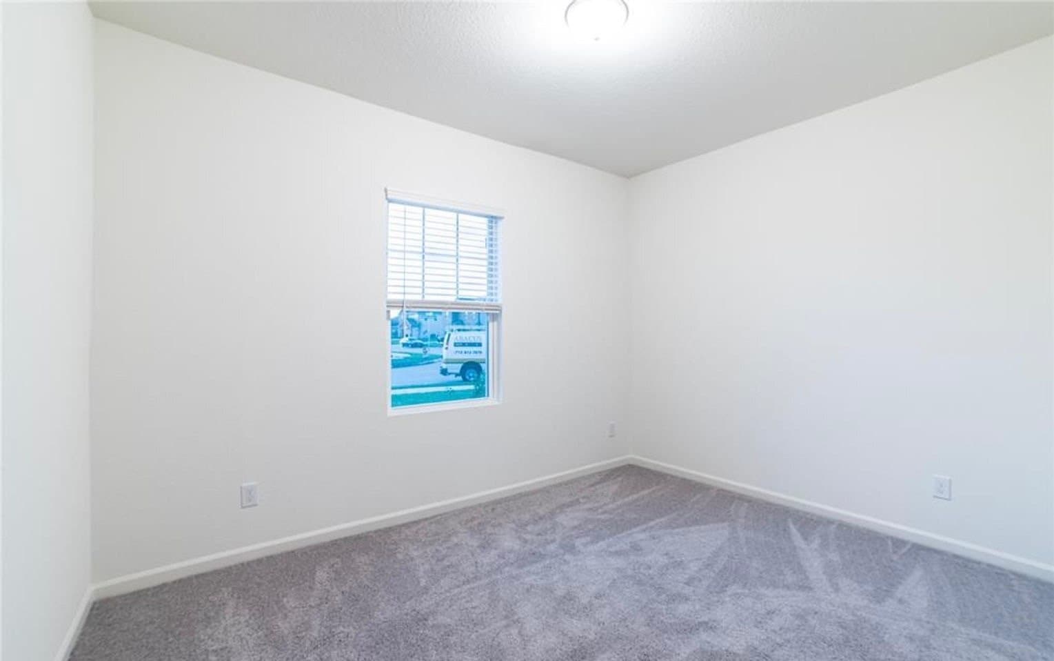 Building Photo - 4815 Highland Spgs Dr