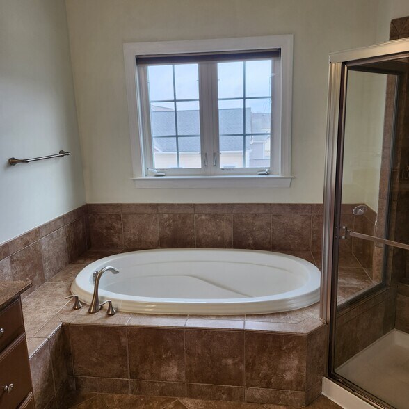 Building Photo - 7732 Water St