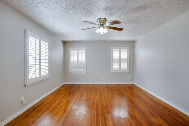 Building Photo - 2706 36th St