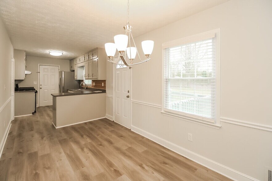 Building Photo - 8148 Tupelo Trail