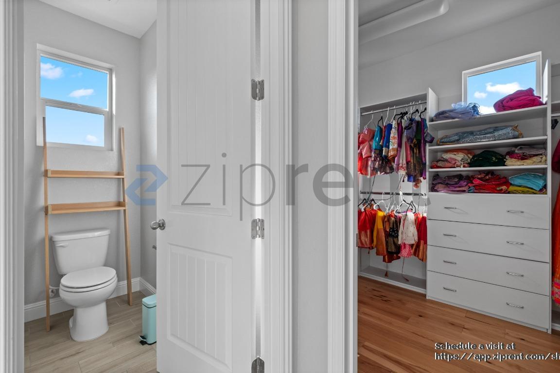 Building Photo - 1920 Muirwood Lp