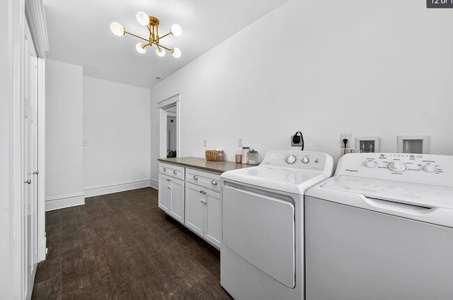 Building Photo - Amazing Washington University / Barnes Hospital Housing