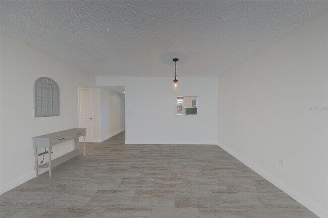 Building Photo - 10215 Regal Dr