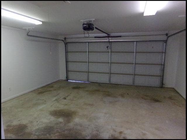 Building Photo - 455 Wisteria Dr
