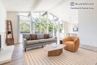 Building Photo - 801 Middlefield Rd