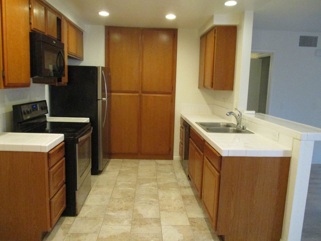 Building Photo - 3802 Dunford Ln