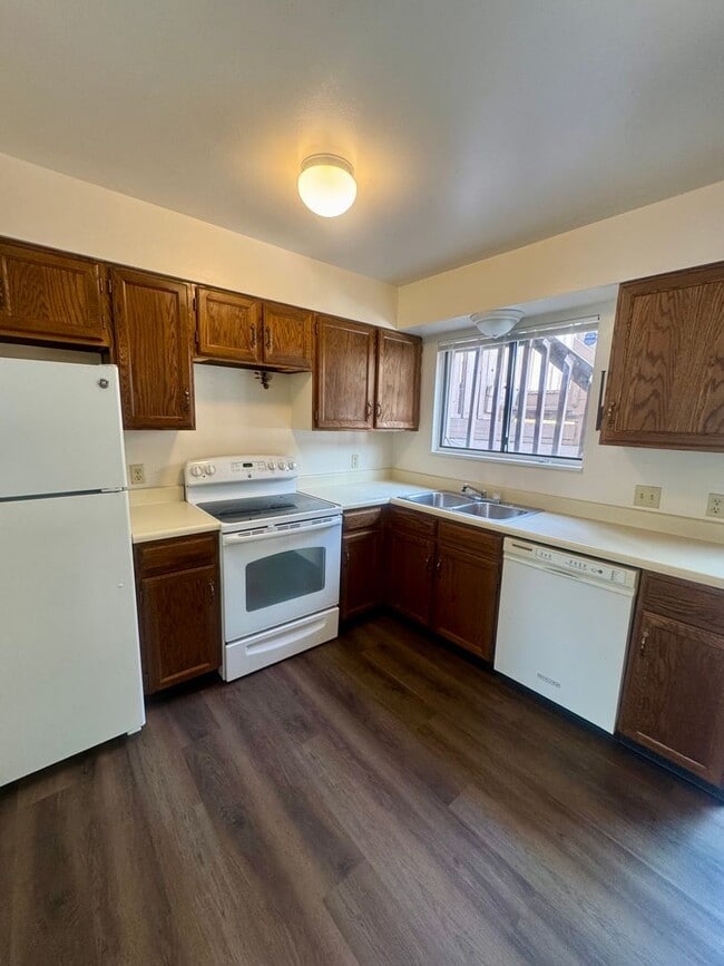 Building Photo - 4710 N Carefree Cir