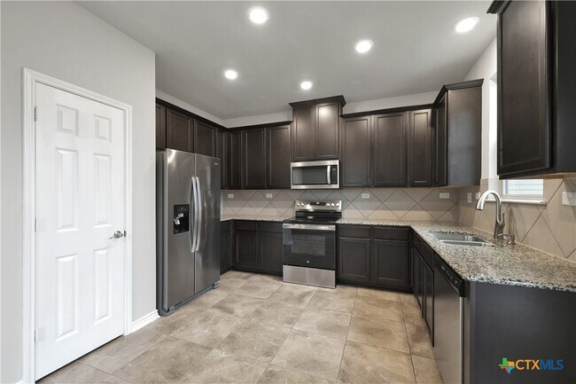 Building Photo - 2038 Wind Chime Wy