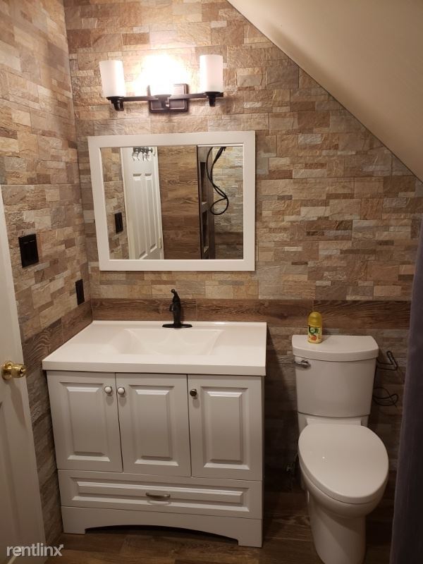 Building Photo - 3 br, 3 bath Townhome - 21 Patcong Dr