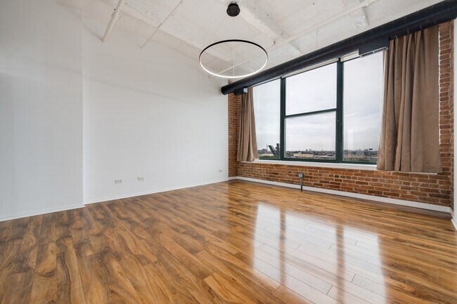 Building Photo - 1322 S Wabash Ave