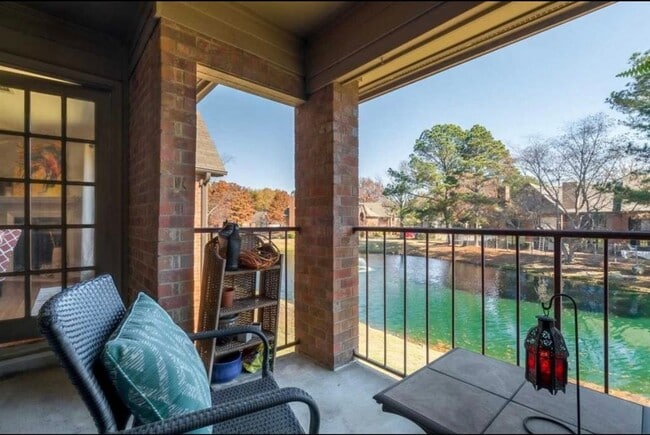 Building Photo - 2Bd/1Ba Condo