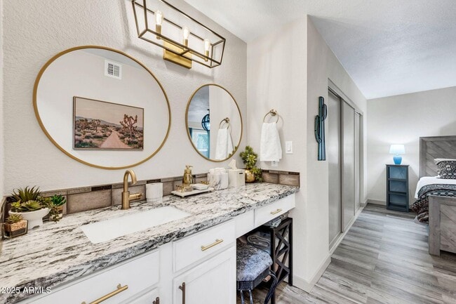 Building Photo - 8787 E Mountain View Rd