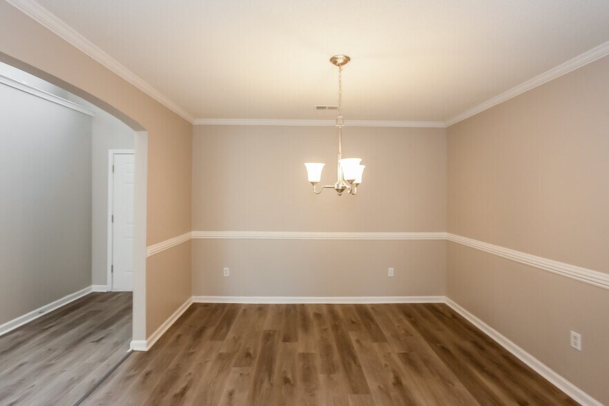 Building Photo - 1626 Brentwood Trce