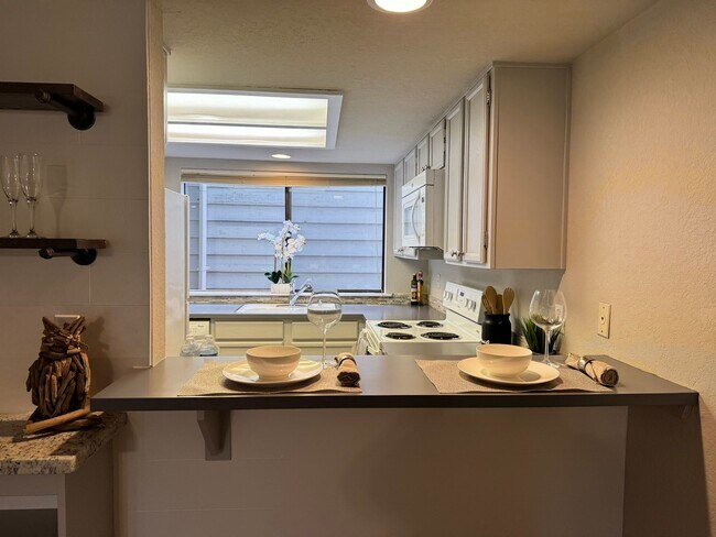 Building Photo - 8407 18th Ave W