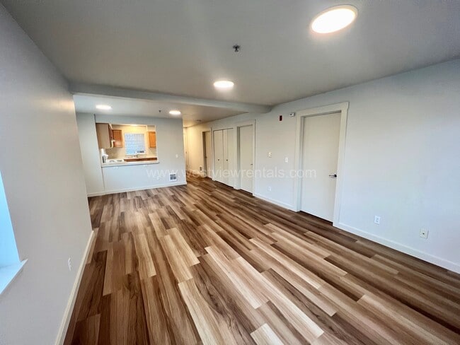 Building Photo - 139 Prince Ave