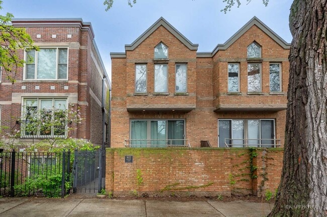 Primary Photo - 1622 N Orchard St
