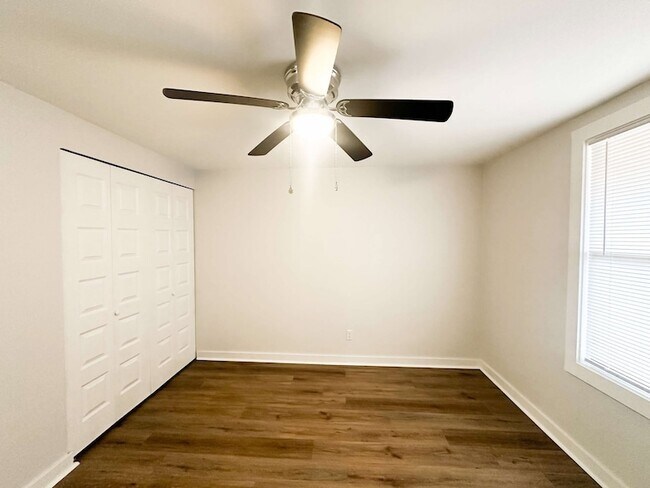 Building Photo - 2421 Madison St